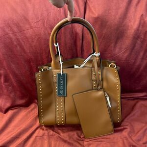 La Terre Fashion Woman’s New Handbag Brown Gold Studs 3 in 1 extra pouches